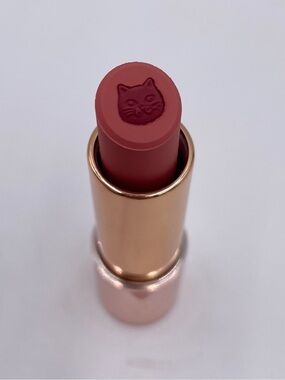 NEW in Box Winky Lux Purrfect Pout Lipstick in Pawsh Full Size 3.6 g/0.12 oz